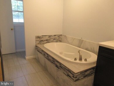 29607 Dogwood Cir, Mechanicsville, MD 20659 - photo 3