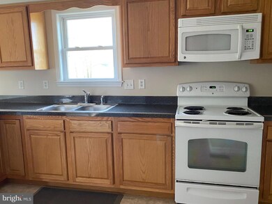 450 N Summit Ave, Woodstock, VA 22664 - photo 6