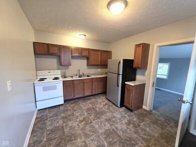 1210 California St, Columbus, IN 47201 - photo 4