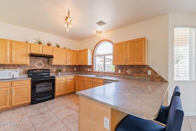 4934 E Meadow Lark Way, San Tan Valley, AZ 85140 - photo 5