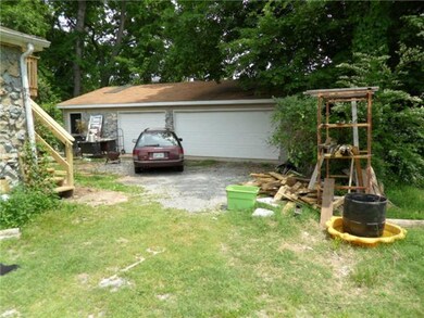 3-Car Garage