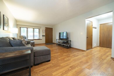 6-web-or-mls-451-evergreen-ln
