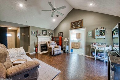 205 Pickwicket Dr, Conway, AR 72034 - photo 3