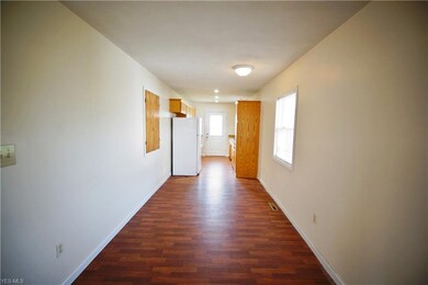 443 N 9th St, Coshocton, OH 43812 - photo 5