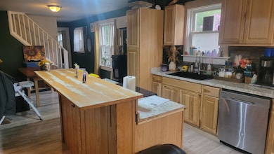 14 Bond St, Claremont, NH 03743 - photo 2