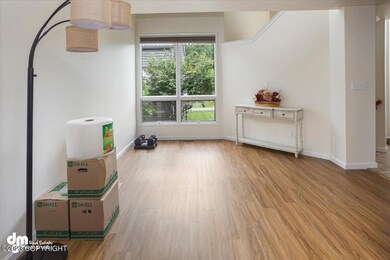 04-Living Room_IMG_8437