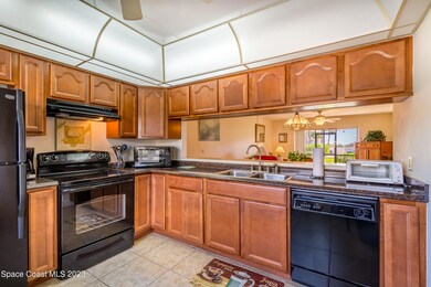 2150 Atlantic St unit 415, Melbourne Beach, FL 32951 - photo 4