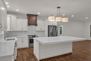 654 Blue Water Pointe Dr, Jasper, AL 35504 - photo 6