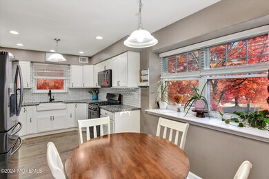 11-Dining Room