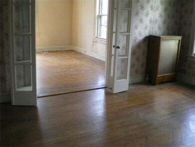 42 Fremont St, Putnam, CT 06260 - photo 5