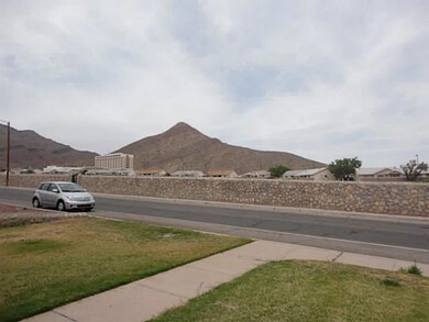 3106 Pierce Ave, El Paso, TX 79930 - photo 3