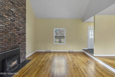 8-web-or-mls-2169-appletree-ln