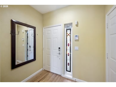 8318 N Edison St, Portland, OR 97203 - photo 3