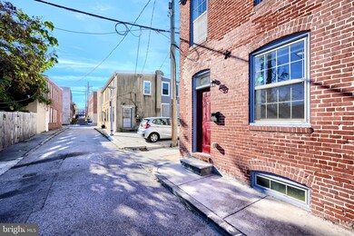 206 N Duncan St, Baltimore, MD 21231 - photo 3