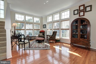 15817 Seurat Dr, North Potomac, MD 20878 - photo 5