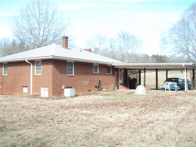 3313 Pisgah Covered Bridge Rd, Asheboro, NC 27205 - photo 3