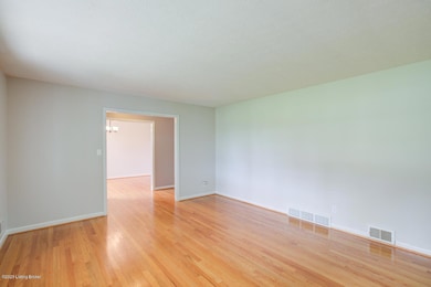 GORGEOUS HARDWOOD FLOORS