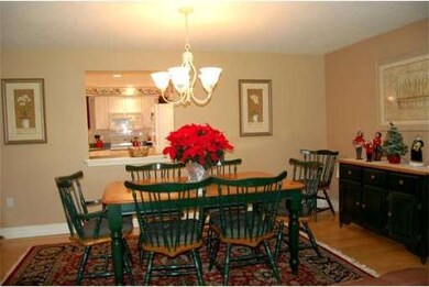 14 Walden Pond Dr, Nashua, NH 03064 - photo 2