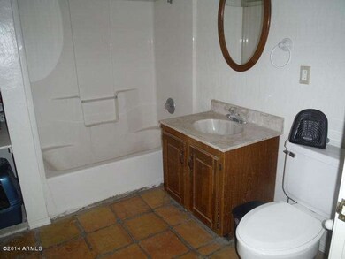 Guest suite bath