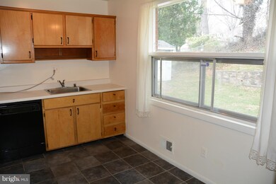 3721 Astoria Rd, Kensington, MD 20895 - photo 6