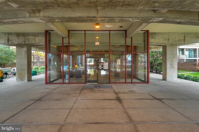 Tiber Island unit W500, Washington, DC 20024 - photo 3