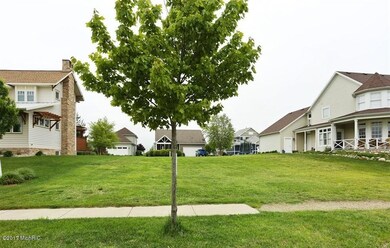 05_611UptonDr_2005_LowRes