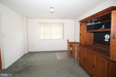 201 Cayuga Cir, Doylestown, PA 18901 - photo 7