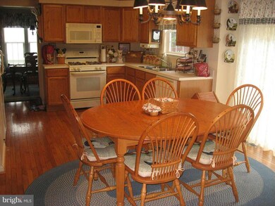 477 Hawkridge Ln, Sykesville, MD 21784 - photo 7