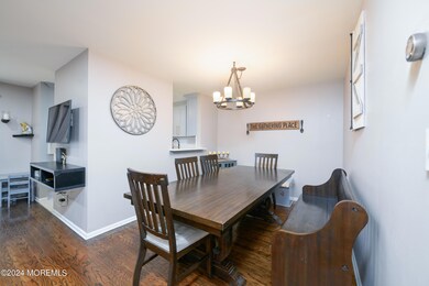 97 Heron Ct, Manalapan, NJ 07726 - photo 4