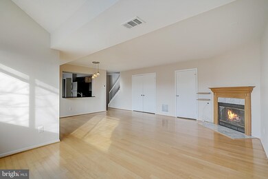 6907 Jones View Dr unit 69073B, Baltimore, MD 21209 - photo 4