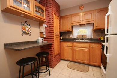 89 Hurd Ave, Saugus, MA 01906 - photo 5