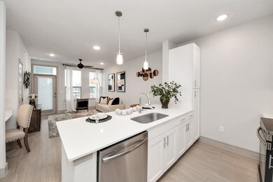 4840 N Shepherd Dr unit 3209, Houston, TX 77018 - photo 2