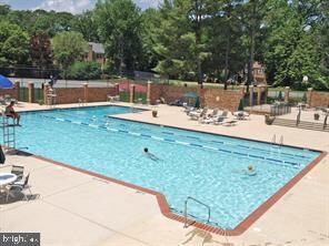 11409 Commonwealth Dr unit 201, Rockville, MD 20852 - photo 6