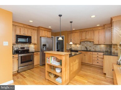 7 Oak Knoll Dr, Wallingford, PA 19086 - photo 2