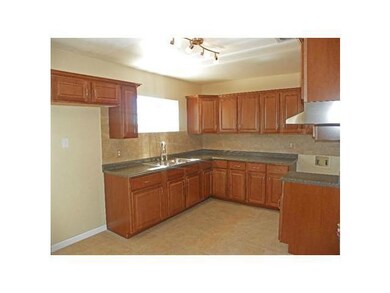 7516 Alpine Dr, El Paso, TX 79915 - photo 2
