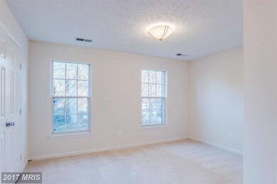 16621 Chalice Ct, Dumfries, VA 22025 - photo 4