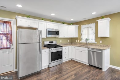 27 Pine St, Franklinville, NJ 08322 - photo 3