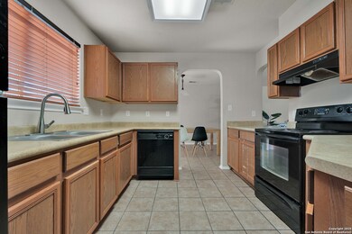 8731 Sunview Park, San Antonio, TX 78224 - photo 5