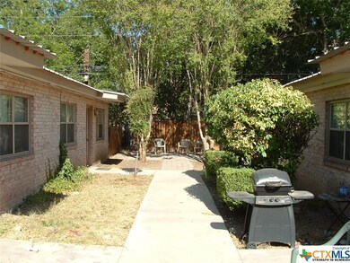 1909 Pecan St unit C, San Marcos, TX 78666 - photo 2