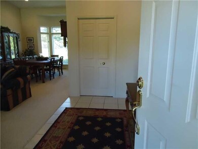 Entry/Foyer. CERAMIC TILE ENTRYWAY
