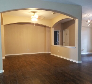 2715 Lost Maples Dr, Pearland, TX 77584 - photo 6