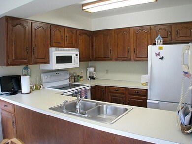 04-Kitchen-01