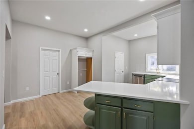 401 W Adams St, Pittsburg, KS 66762 - photo 6