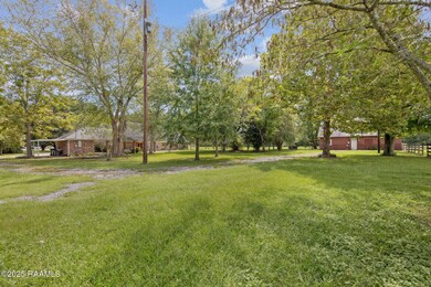 35-web-or-mls-3205 N University Ave-35