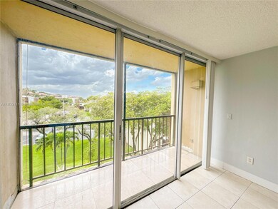 8840 Fontainebleau Blvd unit 402, Miami, FL 33172 - photo 5