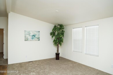 006_Living Room