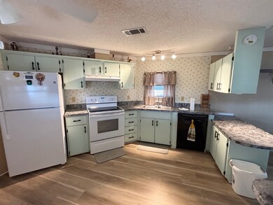 1640 S Scenic Hwy unit 41, Frostproof, FL 33843 - photo 4