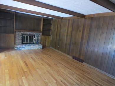 1909 Knollridge Ct, Columbus, OH 43229 - photo 4