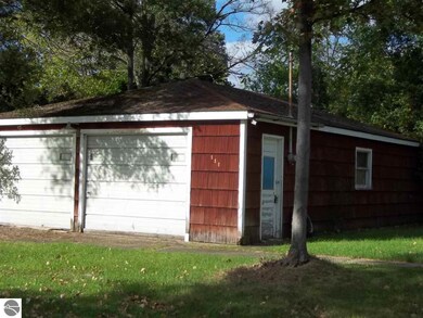 111 Superior St N, Oscoda, MI 48750 - photo 5