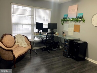 503 Mathias Hammond Way unit 304, Annapolis, MD 21401 - photo 6